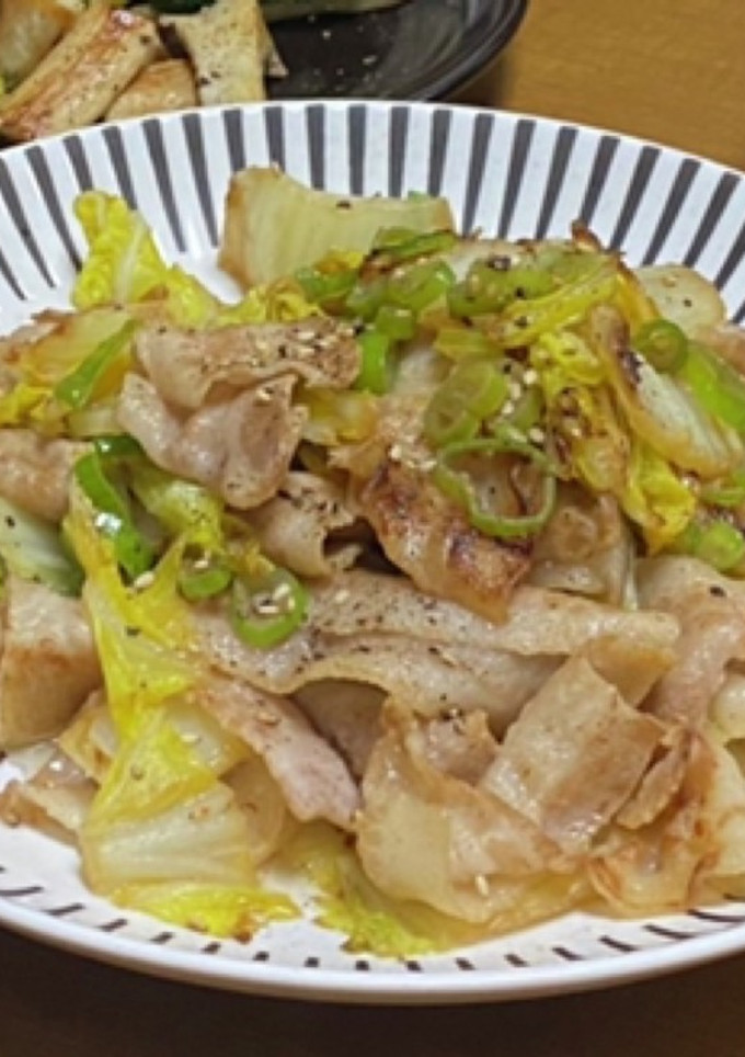 冷蔵庫のもので！豚バラと白菜のネギ塩炒め-レシピのメイン写真