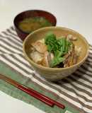 京都丹波しめじと鶏モモの炊き込みご飯