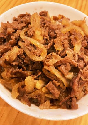 牛肉とたまねぎの煮物-レシピのメイン写真
