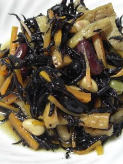 レンジで豆とひじき煮-レシピのメイン写真