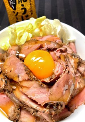 ちょっと贅沢に！ローストビーフ丼-レシピのメイン写真