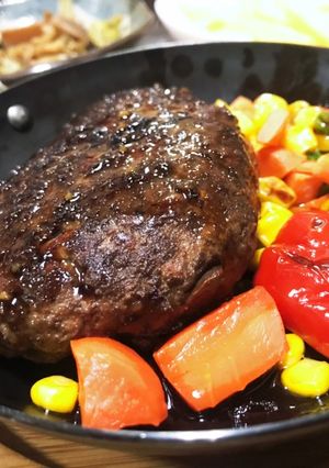 スパイスの香り立つ仕込み簡単ハンバーグ-レシピのメイン写真