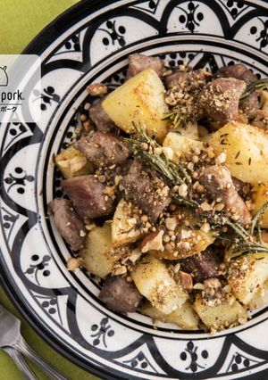肩ロースとじゃがいものデュカスパイス炒め-レシピのメイン写真
