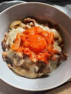 低糖質牛丼の具でキムチチーズ牛丼-レシピのメイン写真