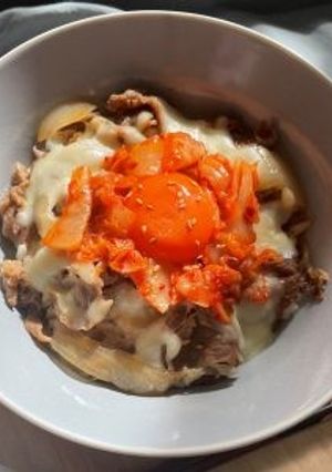 低糖質牛丼の具でキムチチーズ牛丼-レシピのメイン写真