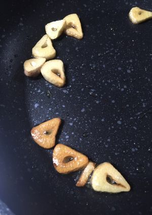 簡単！ニンニクチップの作り方-レシピのメイン写真