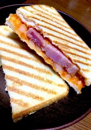 贅沢ベーコンのホットサンド-レシピのメイン写真