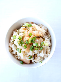 簡単に【貝柱と塩昆布の炊き込みご飯】-レシピのメイン写真