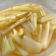加奈のビールでセロリマリネ