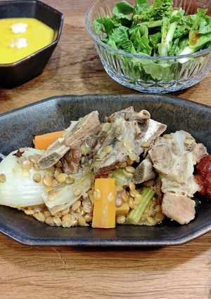 スペアリブとレンズマメの白ワイン煮-レシピのメイン写真