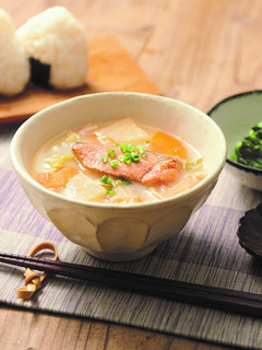 まろやか♪鮭と豆乳のおかずみそ汁-レシピのメイン写真