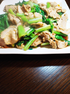 簡単☆小松菜と豚肉の焼き肉のタレ炒め-レシピのメイン写真