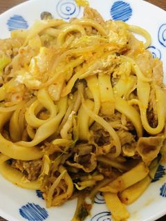 焼肉のタレが決め手*豚キムチ焼きうどん-レシピのメイン写真