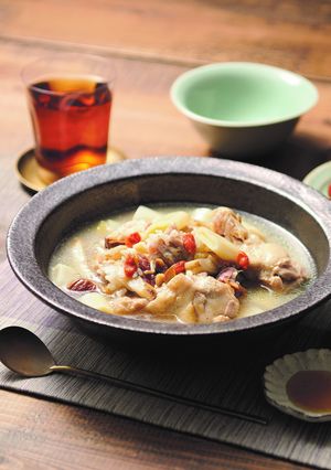 やさしい味わい！サムゲタン風スープ-レシピのメイン写真