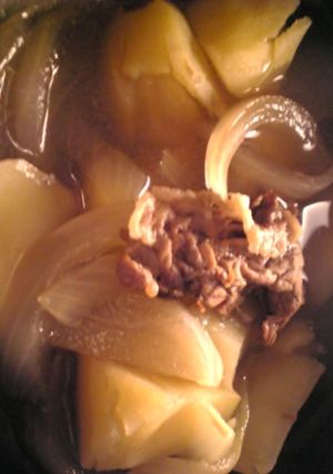 牛肉とじゃがいもと玉葱の煮物-レシピのメイン写真