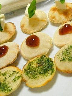 焼くだけ簡単☆おせんべ風カナッペ-レシピのメイン写真