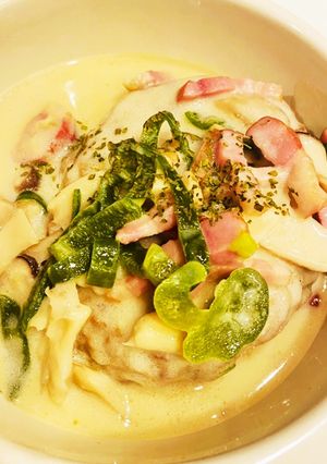 冷凍ハンバーグリメイク！ホワイトソース-レシピのメイン写真