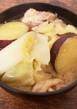 【初心者向け】さつまいもの、具沢山味噌汁-レシピのメイン写真