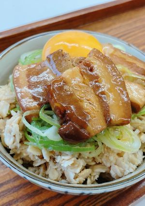 オートミールでラフテーのっけ丼-レシピのメイン写真