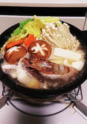 鍋キューブで絶品一人海鮮鍋-レシピのメイン写真