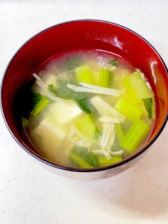 小松菜 えのき 豆腐の味噌汁^^-レシピのメイン写真