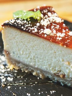 大人が喜ぶ「ゴルゴンゾーラチーズケーキ」-レシピのメイン写真