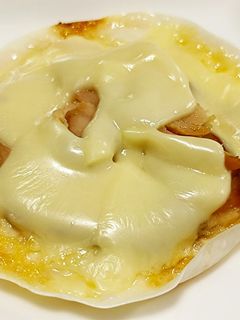余った餃子の皮!照り焼きマヨピザ-レシピのメイン写真
