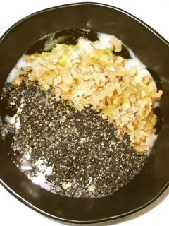 くるみ黒胡麻ヨーグルト♪簡単便秘漢方薬膳-レシピのメイン写真
