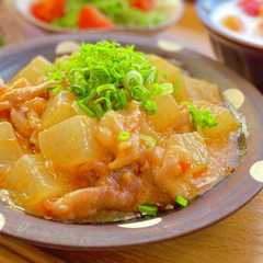 รูปของ 豚こま肉と大根でガッツリ♡豚こま麻婆大根