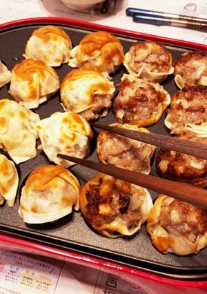 たこ焼き器で焼く！野菜たっぷり揚げ焼売-レシピのメイン写真