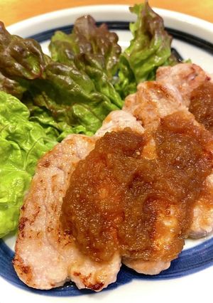 豚ヒレ焼きのオニオンソースがけ-レシピのメイン写真
