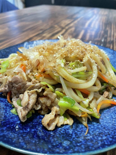 バターしょうゆ焼きうどん(^▽^)o-レシピのメイン写真