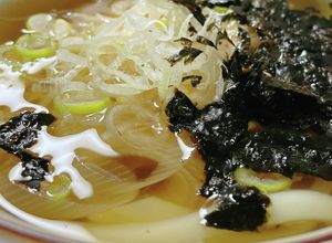 ネギと卵と海苔だけ♡簡単うどん-レシピのメイン写真
