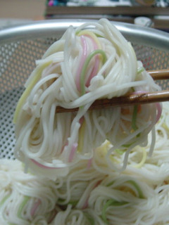 ゆでたそうめんの巻き方-レシピのメイン写真