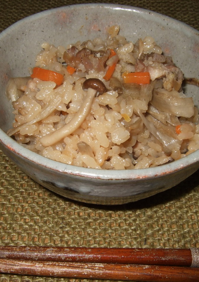 ひね鶏とごぼうの炊き込みご飯-レシピのメイン写真