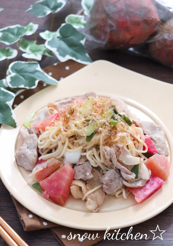 ビーツと長ねぎの白だし焼きそば-レシピのメイン写真