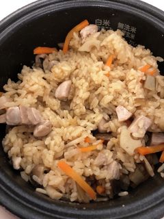鳥ごぼう♪小さい炊飯器の炊き込みご飯-レシピのメイン写真