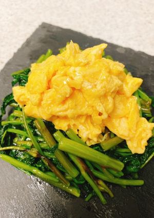 ふんわり卵をのせた♪シンプル空芯菜炒め-レシピのメイン写真