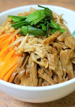 プラントミート「チャーシュー」えのき麺♪-レシピのメイン写真