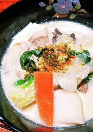 豆乳でかさ増し&塩分控えめ!ごま豆乳鍋-レシピのメイン写真
