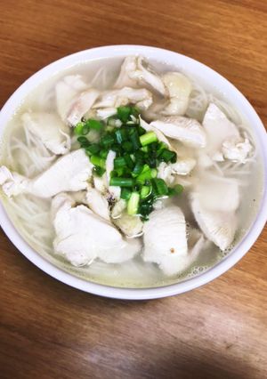 手羽先でじっくりとったスープで鶏塩素麺-レシピのメイン写真