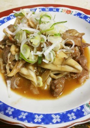 ピリ辛！牛肉とキノコのオイスター炒め-レシピのメイン写真