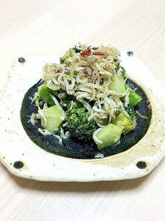 ブロッコリーとしらすのペペロンチーノ-レシピのメイン写真
