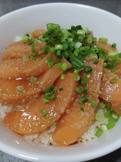 漬けサーモン丼-レシピのメイン写真