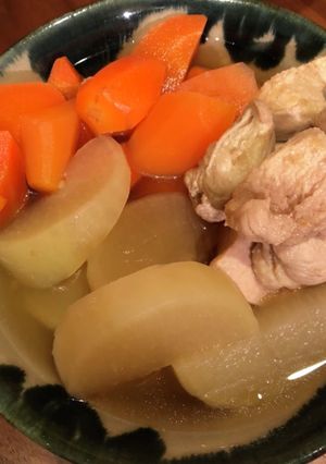 白だしが優しい！鶏肉・大根・人参の煮物-レシピのメイン写真