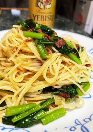 コンビーフと菊菜のスパゲティ-レシピのメイン写真