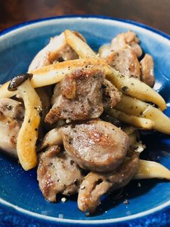 砂肝とキノコの炒め物☆シンプルが1番-レシピのメイン写真