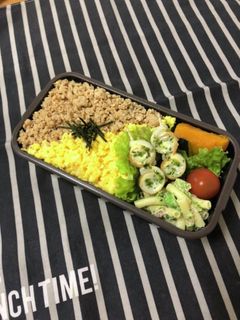 男子高校生弁当2/2とりそぼろ弁当-レシピのメイン写真