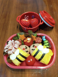 キャラ弁〈4月〉 みつばち-レシピのメイン写真