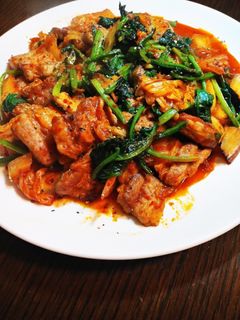簡単☆豚肉とほうれん草のキムチ炒め-レシピのメイン写真